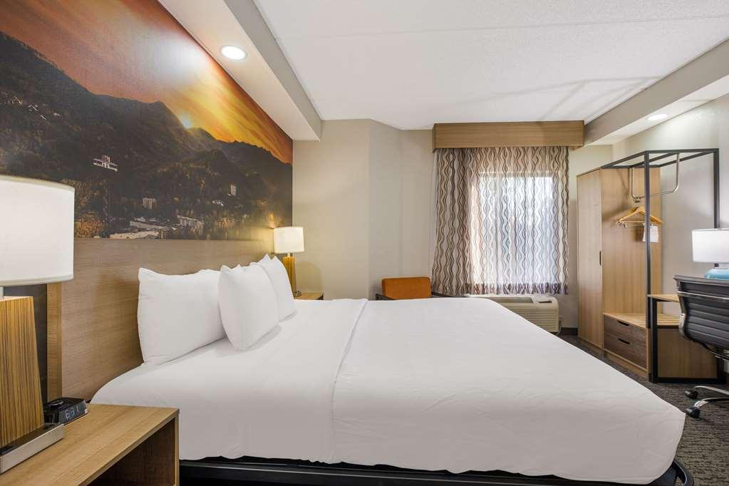 Clarion Pointe Sevierville-Pigeon Forge Стая снимка