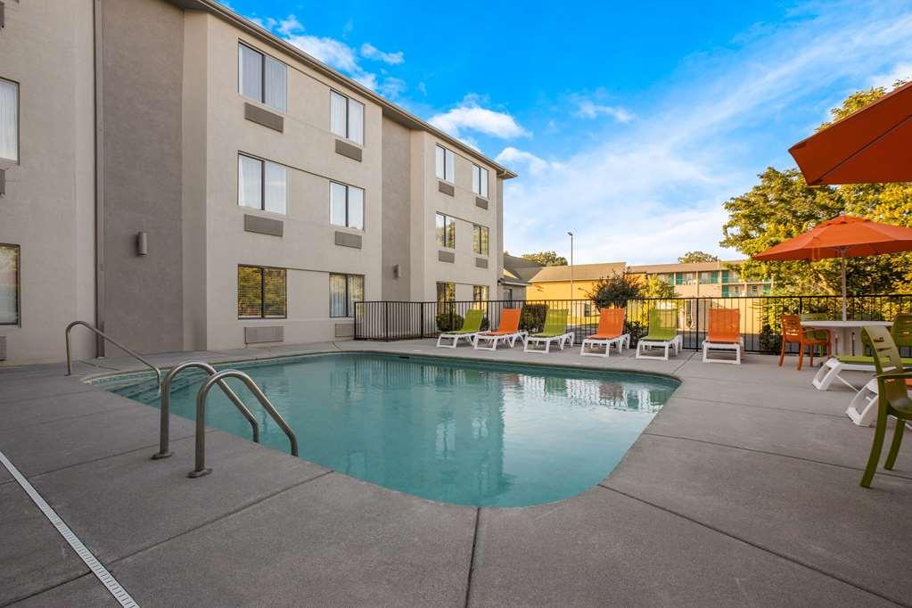 Clarion Pointe Sevierville-Pigeon Forge Съоръжения снимка